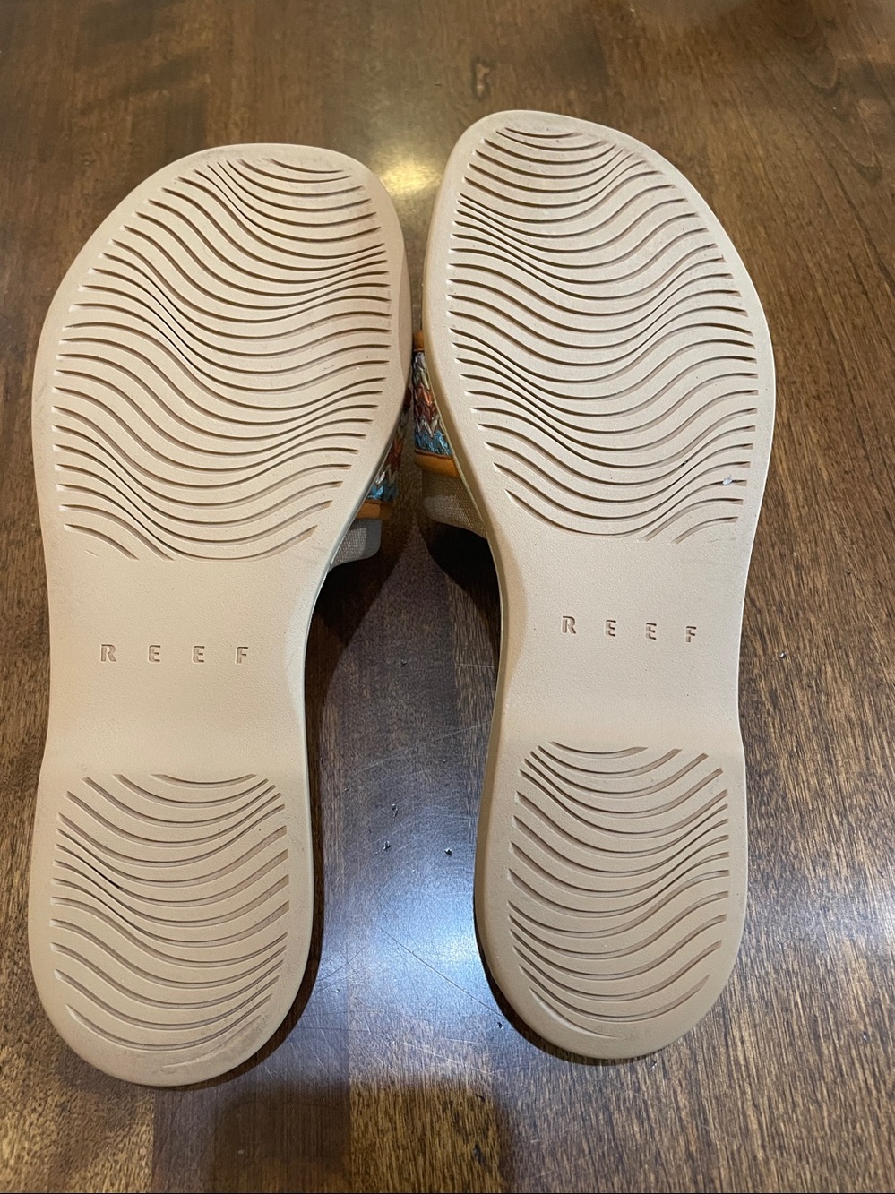 Reef Slide Sandals - Picture 3 of 4